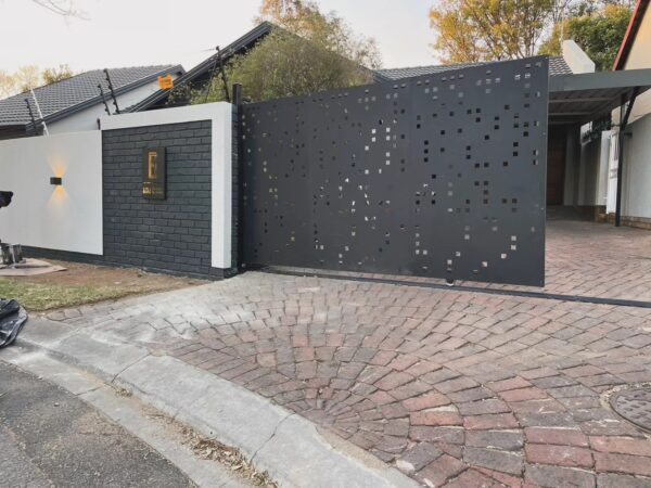 mAin sliding gate pixel design made by MTX Designs