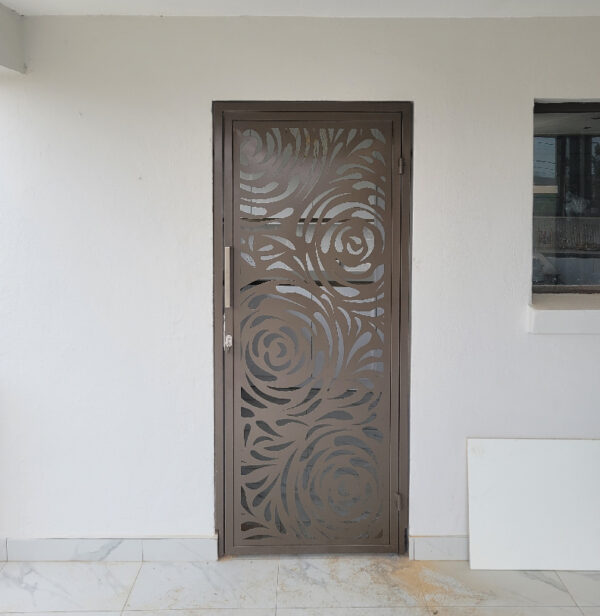 Pedestrian single swing gates