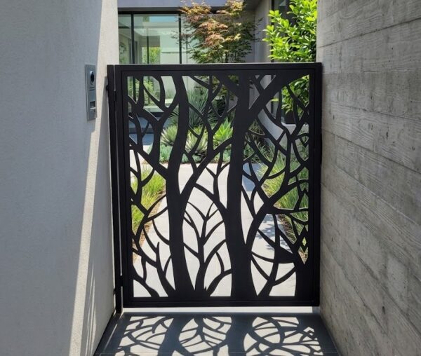 Low single swing pedestrian gate